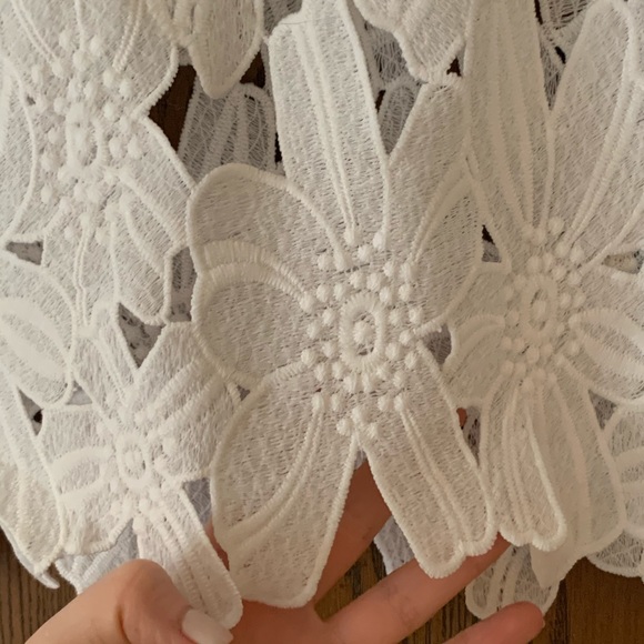 Caution to the Wind Flower Lace Tank - Picture 3 of 3